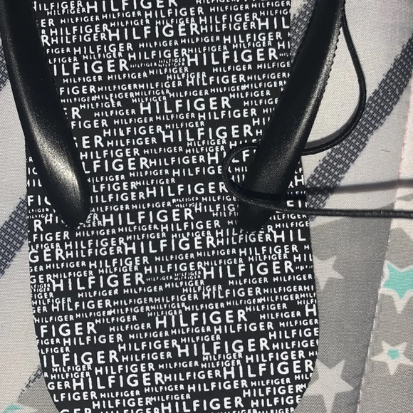 Tommy Hilfiger small print flip flop - Picture 2 of 3